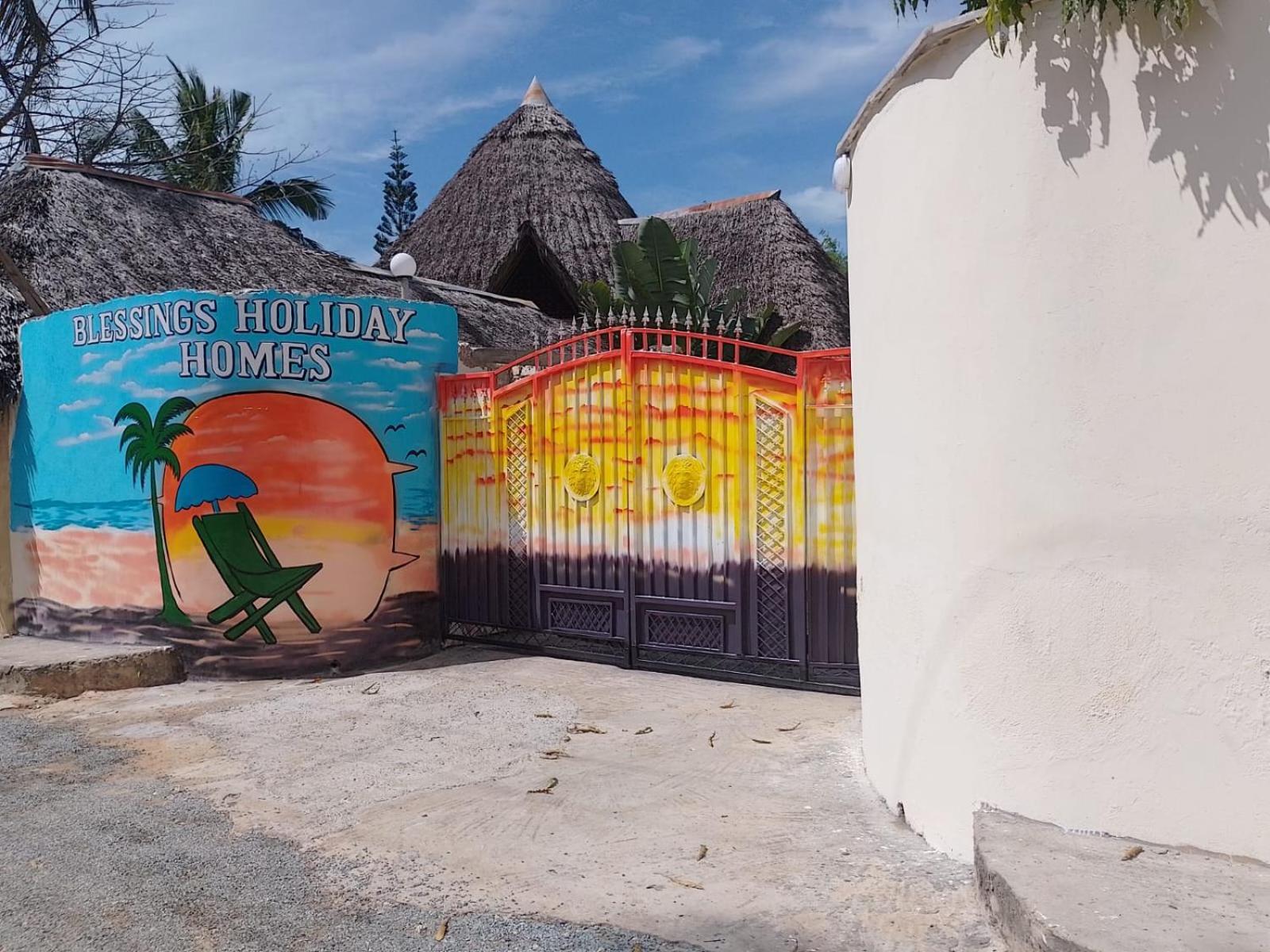 Blessing Holiday Homes - Диани Бийч Екстериор снимка